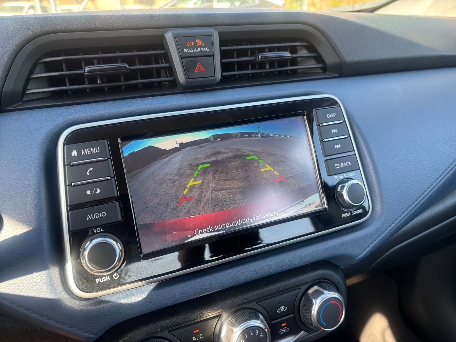 Used 2025 Nissan Versa SV image 24