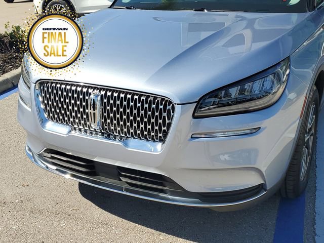 Certified 2022 Lincoln Corsair FWD w/ Equipment Group 101A image 11