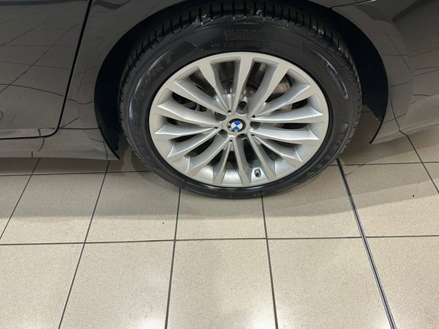 Used 2021 BMW 540i xDrive w/ Premium Package image 28