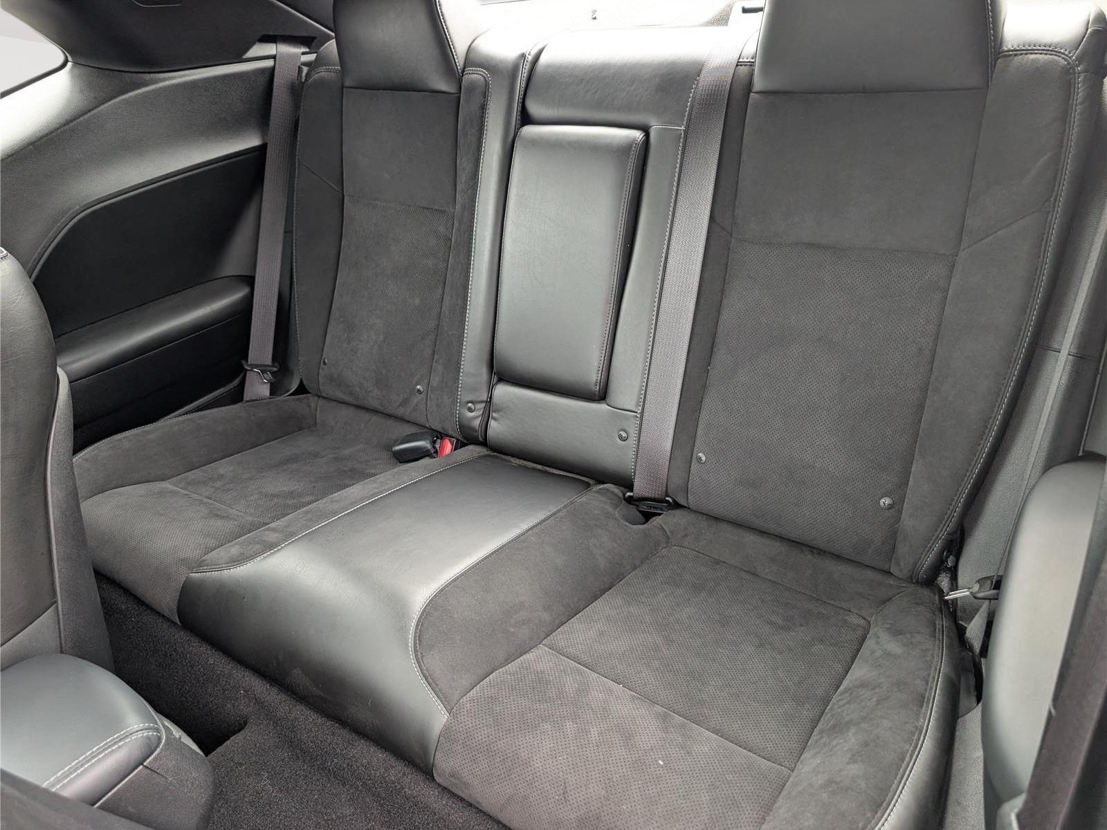Used 2021 Dodge Challenger R/T Scat Pack RWD image 17