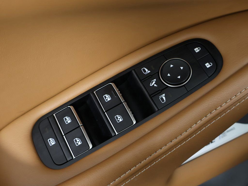 Used 2023 INFINITI QX60 Sensory w/ Cargo Package image 50