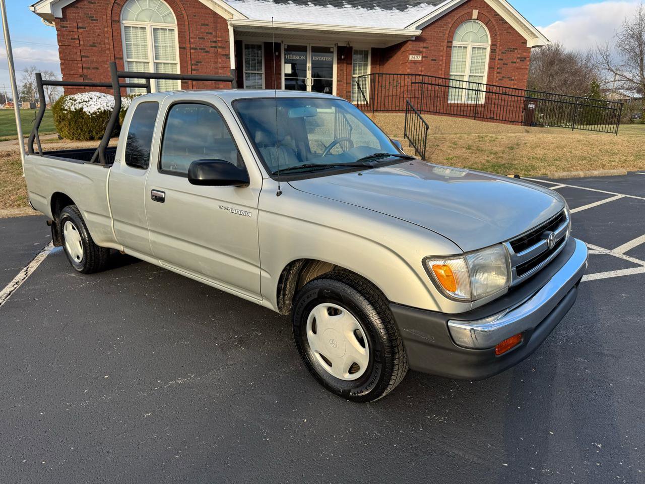 Used 2000 Toyota Tacoma 2WD Xtracab image 12
