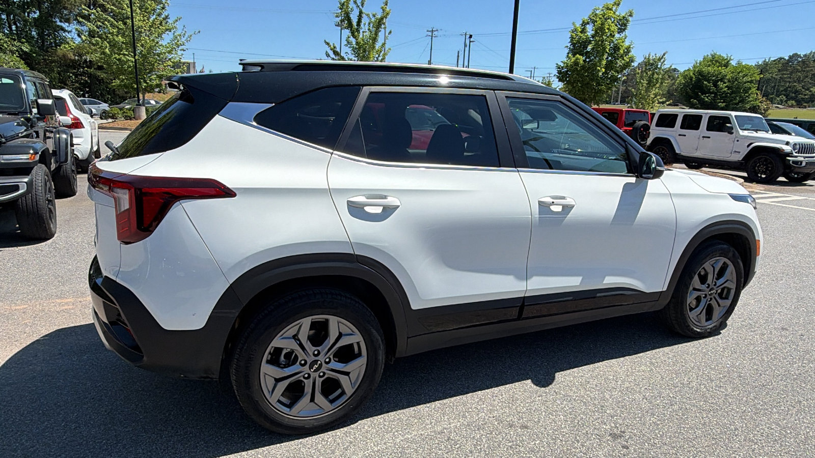 Used 2024 Kia Seltos S FWD image 8