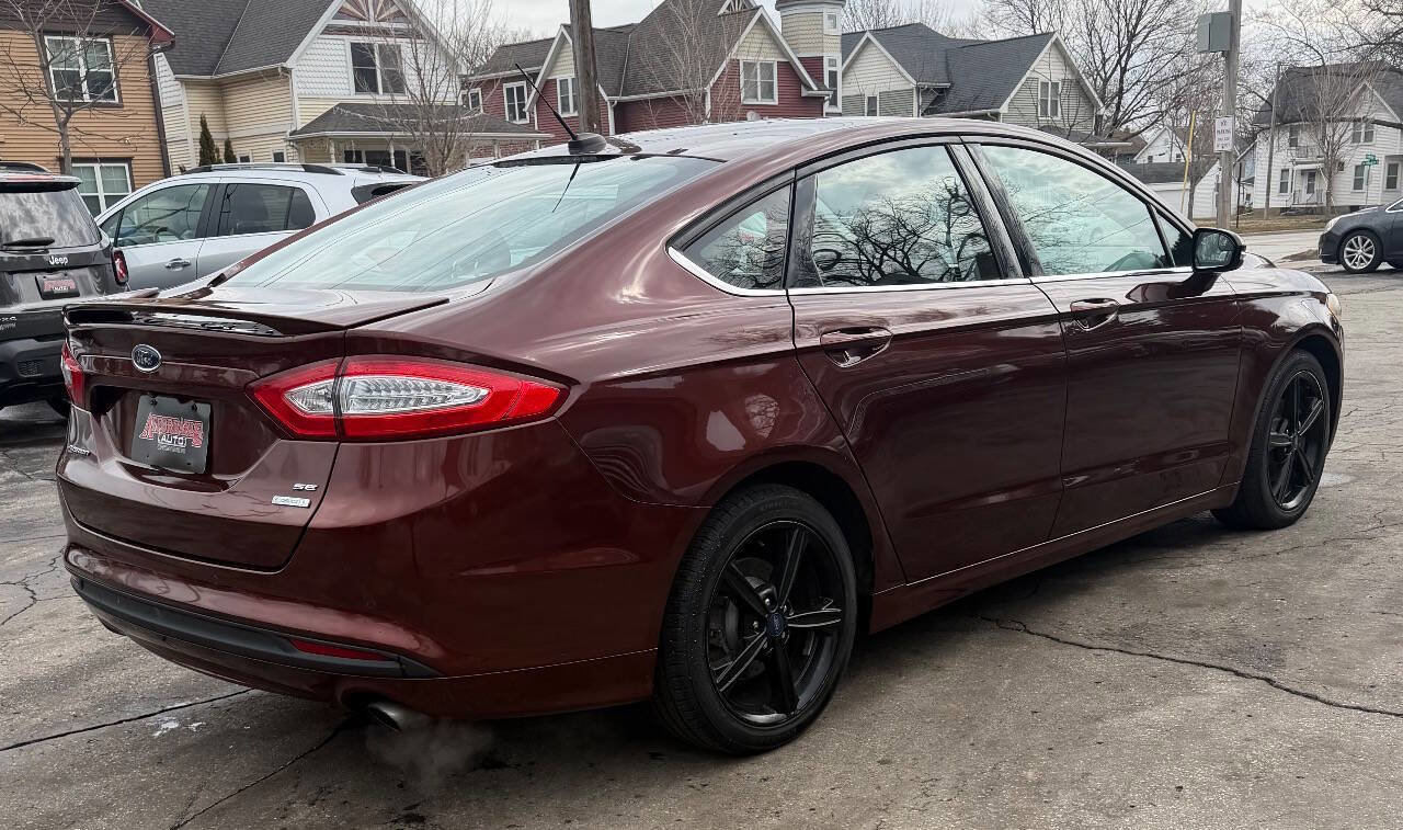Used 2016 Ford Fusion SE image 14