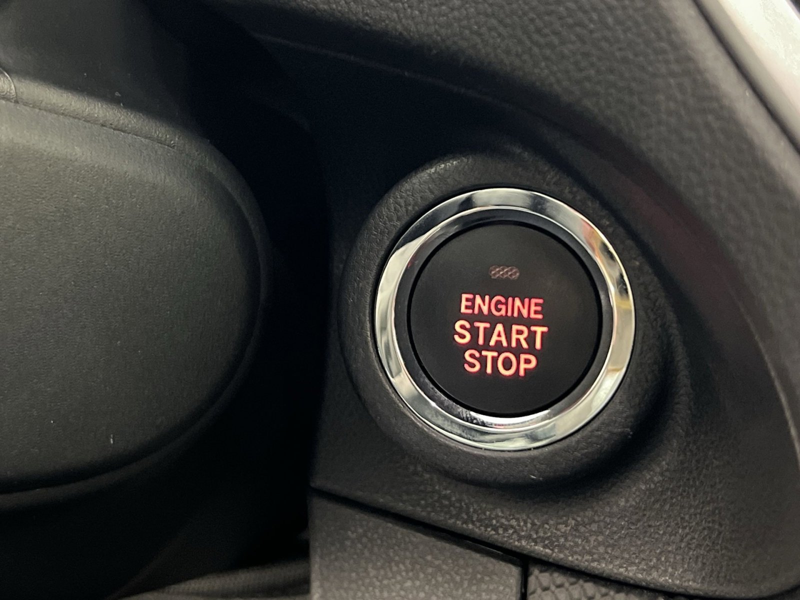 Used 2024 Subaru Forester Premium image 33