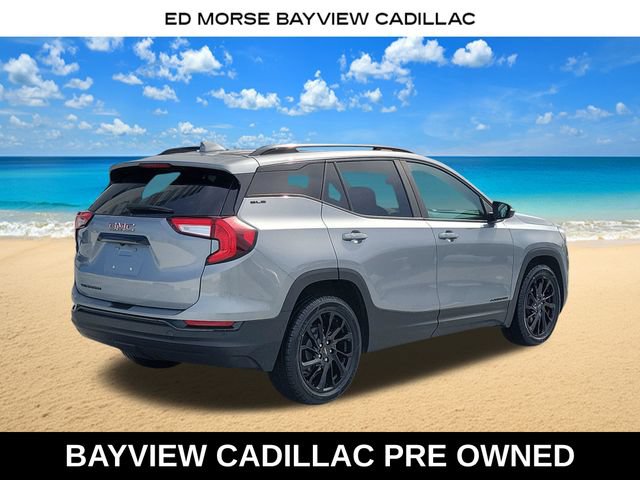 Used 2023 GMC Terrain SLE w/ Driver Convenience Package FWD image 5