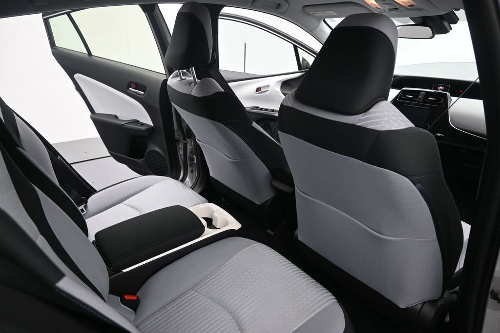 Used 2017 Toyota Prius Prime Plus w/ Carpet Mat Package FWD image 19