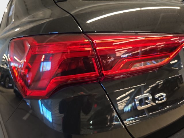 Used 2023 Audi Q3 2.0T Premium AWD/4WD image 37