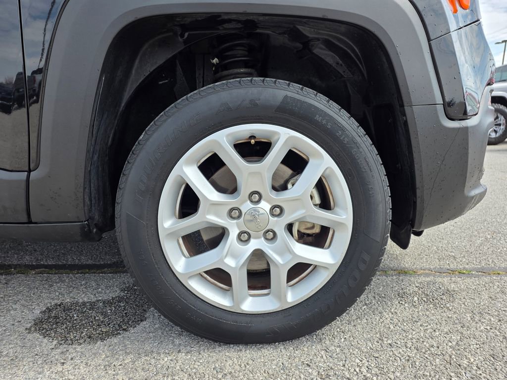 Used 2018 Jeep Renegade Latitude image 30