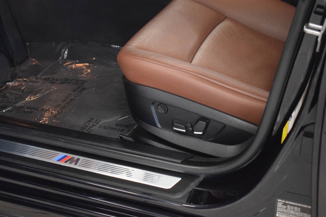 Used 2013 BMW 528i Sedan RWD image 42