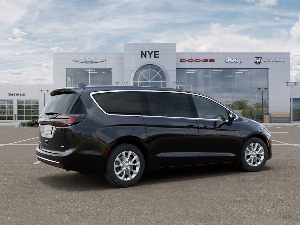 New 2027 Chrysler Pacifica Select AWD/4WD image 4
