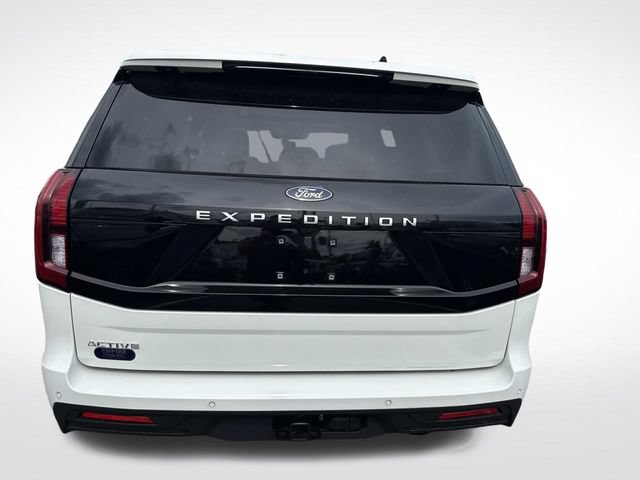 Used 2025 Ford Expedition Active AWD/4WD image 4