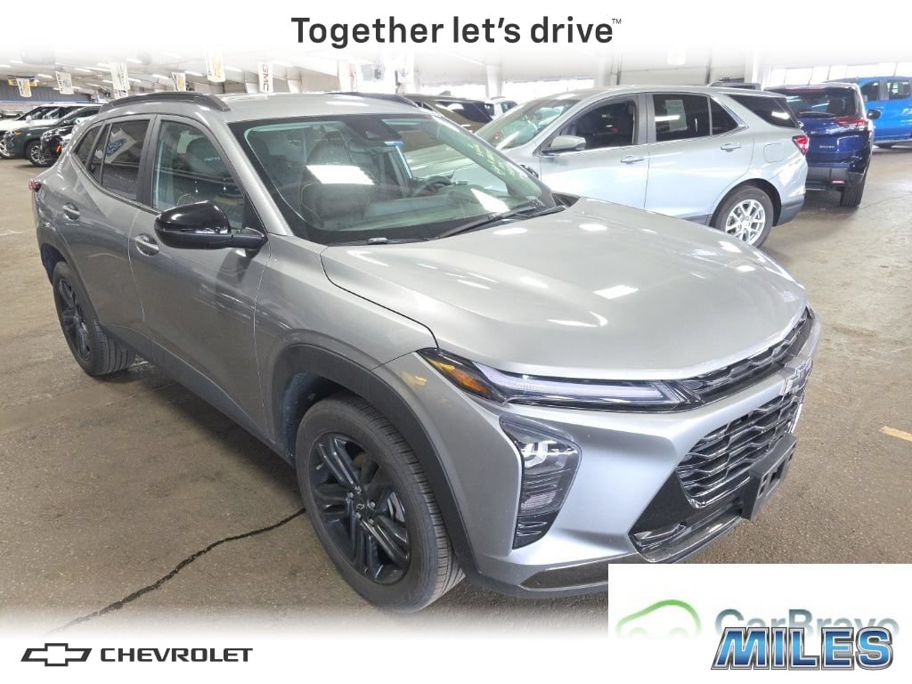 Used 2025 Chevrolet Trax ACTIV w/ Driver Confidence Package FWD image 1