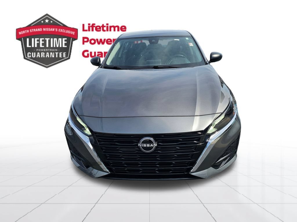 Used 2025 Nissan Altima 2.5 S FWD image 4
