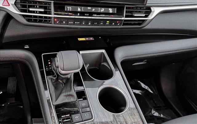 Used 2025 Toyota Sienna Platinum image 15