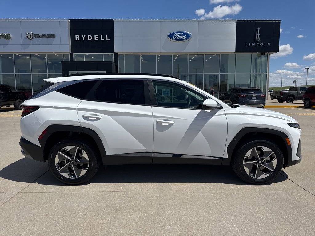 Used 2025 Hyundai Tucson SEL AWD/4WD image 2