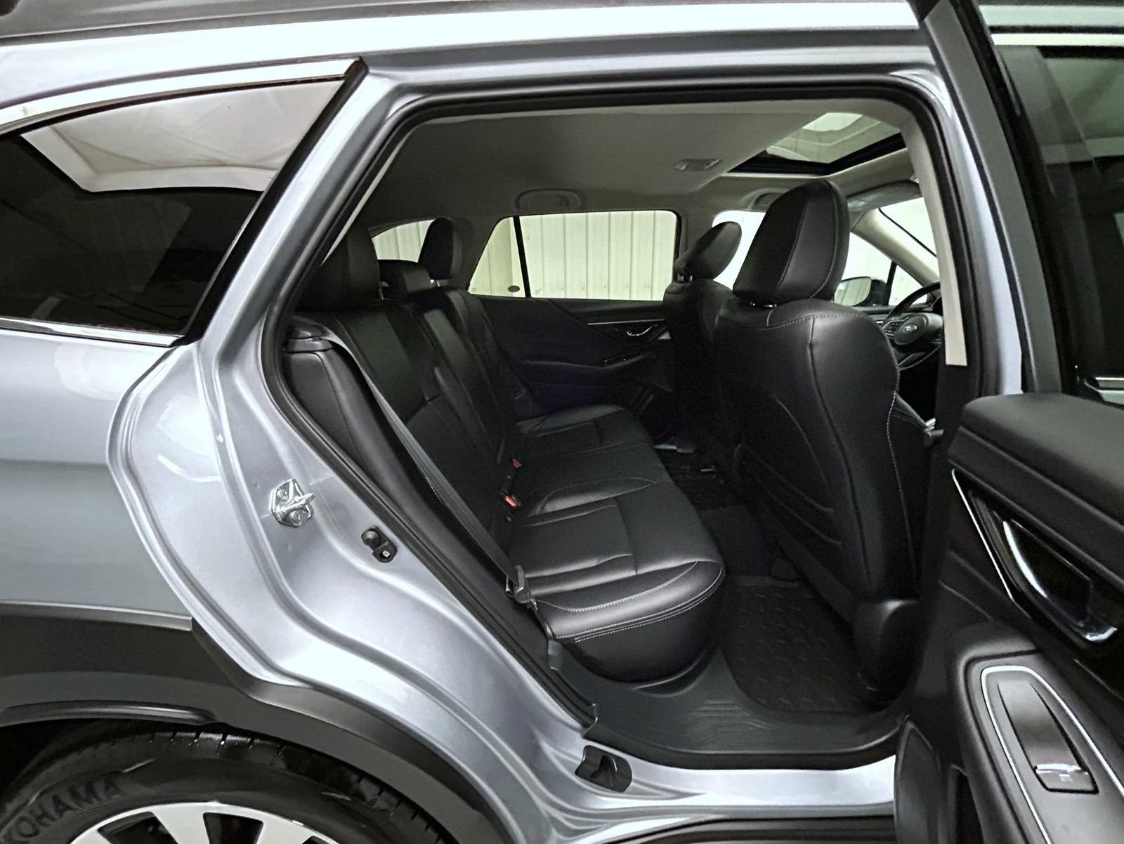 Used 2024 Subaru Outback Touring AWD/4WD image 18