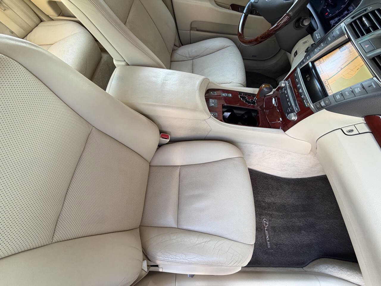 Used 2012 Lexus LS 460 w/ Comfort Pkg RWD image 13