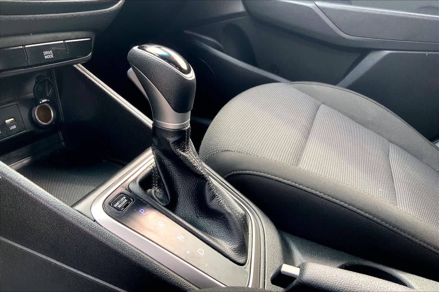 Used 2022 Hyundai Accent SE FWD image 17