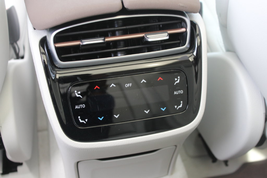 Used 2023 Mercedes-Benz EQS 450+ SUV image 22