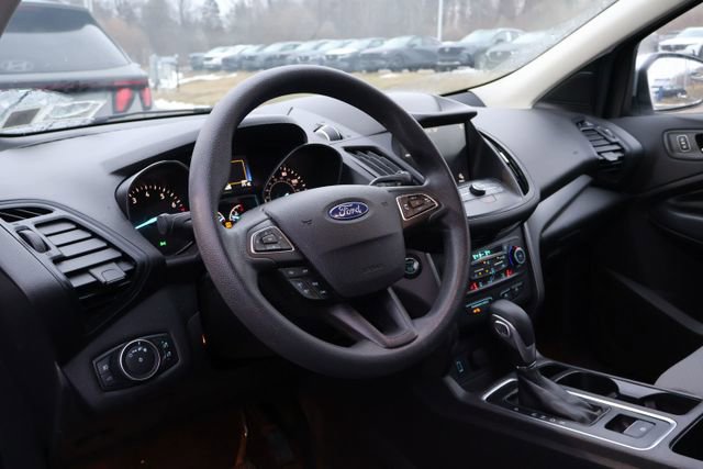 Used 2019 Ford Escape SE image 6
