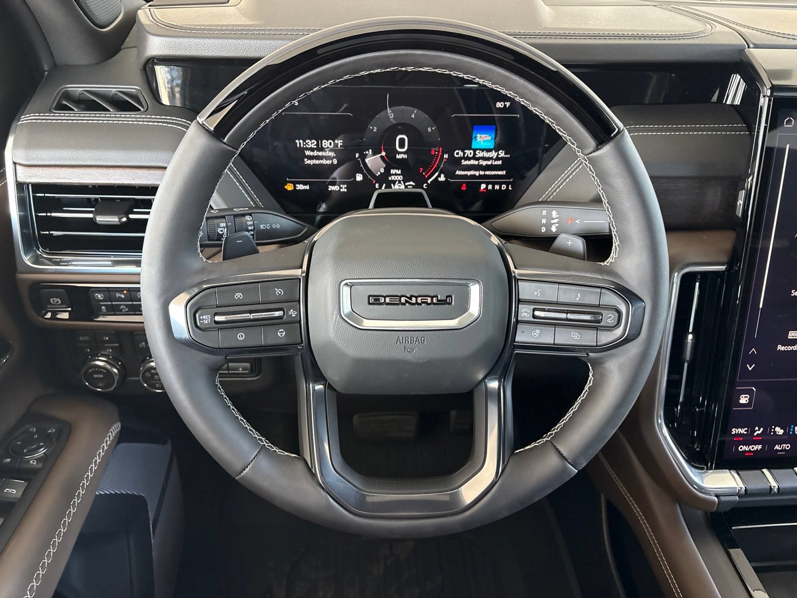 New 2026 GMC Yukon XL Denali Ultimate w/ LPO, Floor Liner Package AWD/4WD image 36