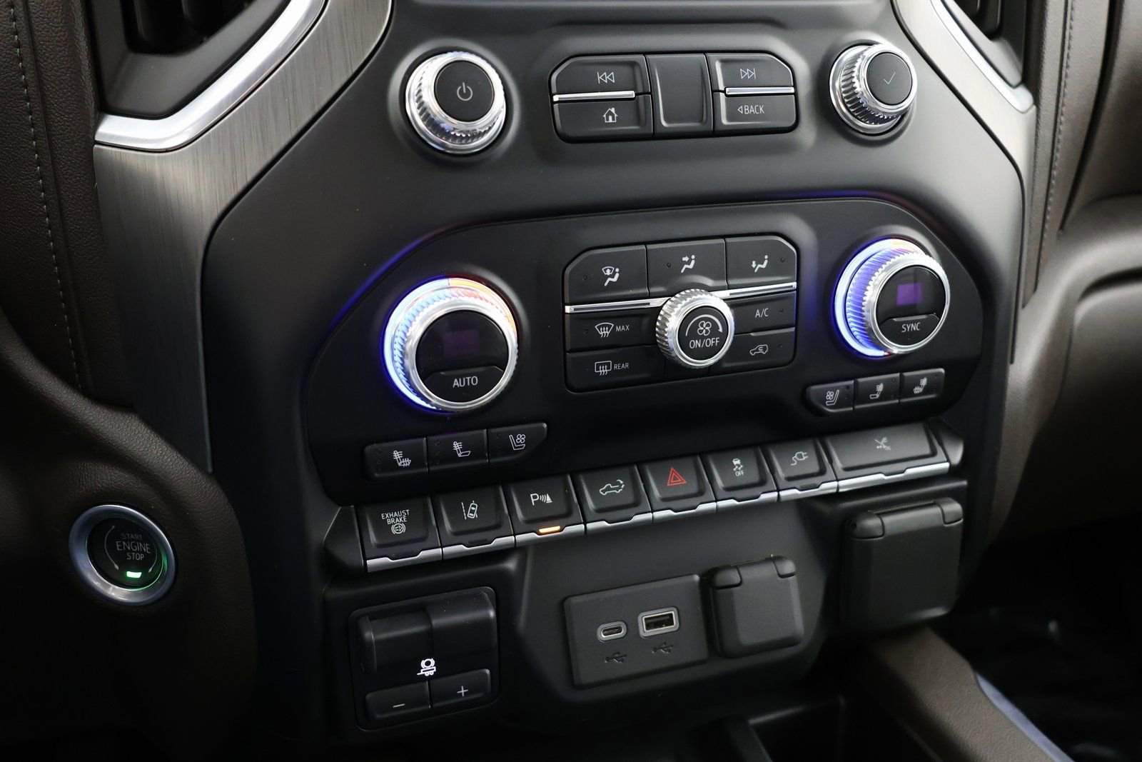 Used 2022 GMC Sierra 3500 Denali image 28