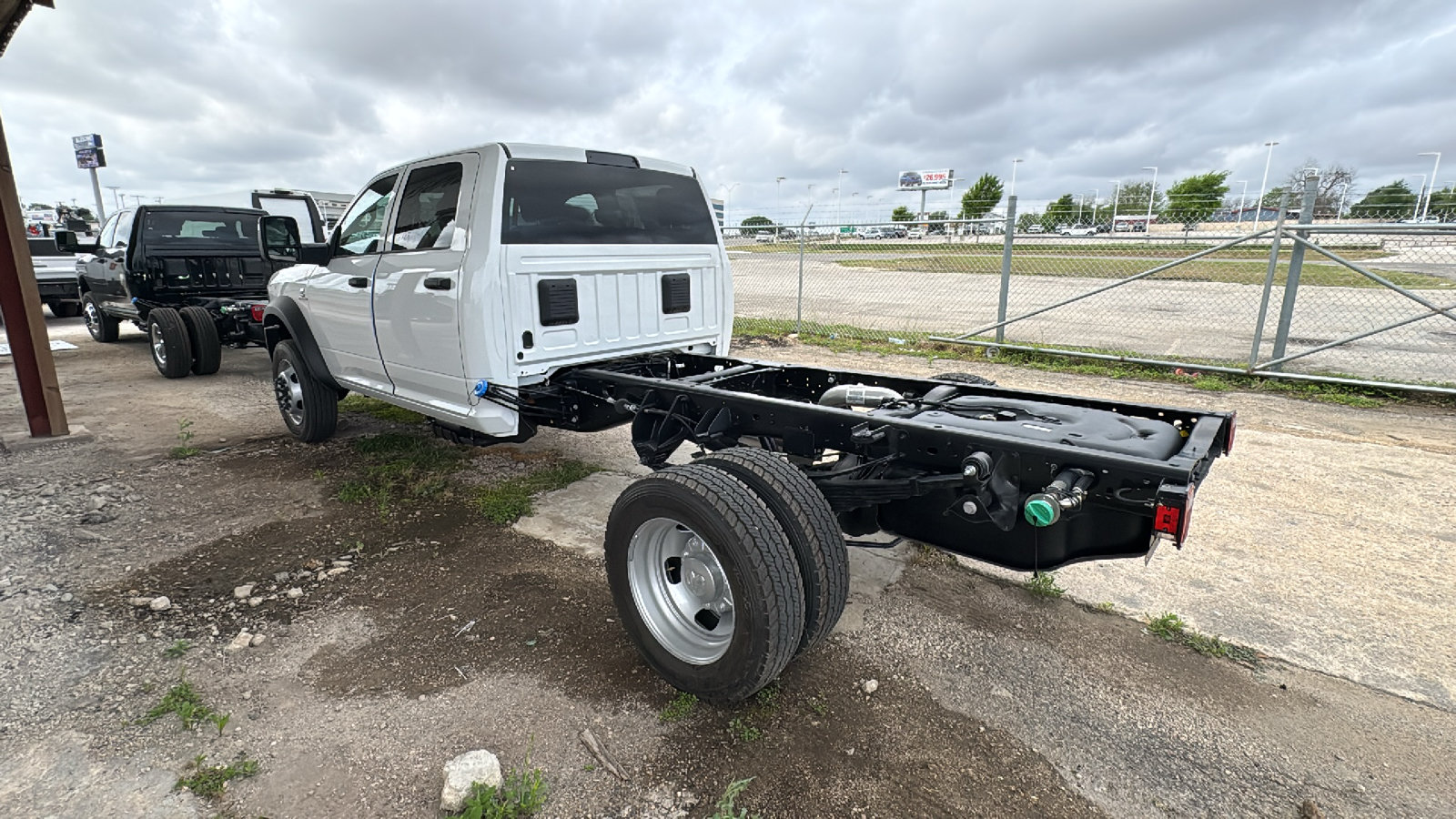New 2026 RAM 5500 Tradesman w/ Chrome Appearance Group AWD/4WD image 7