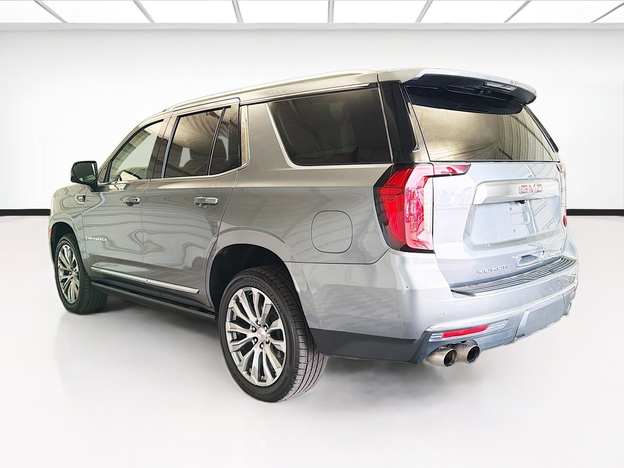 Used 2022 GMC Yukon Denali AWD/4WD image 6