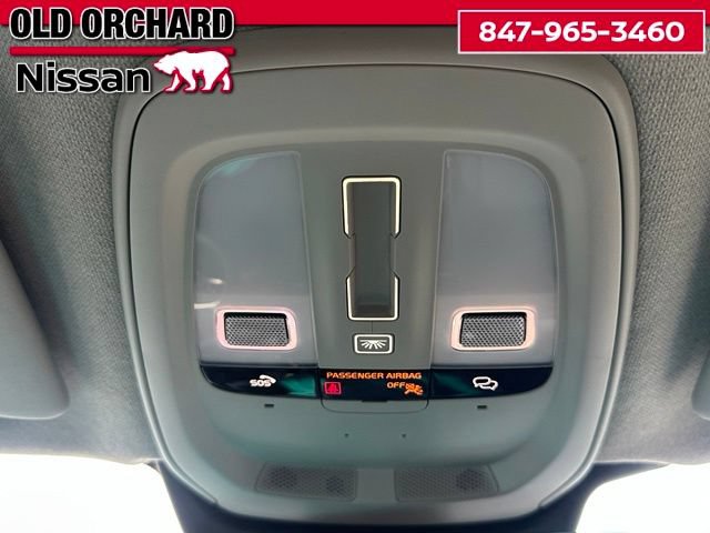 Used 2025 Volvo XC40 B5 Plus AWD/4WD image 19
