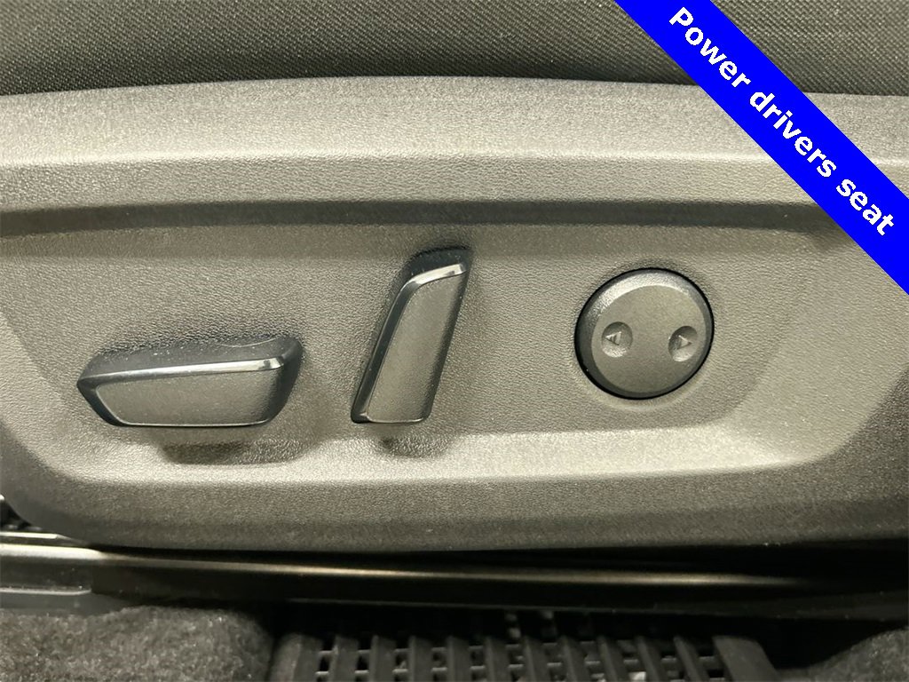 Used 2023 Nissan Rogue SV image 13