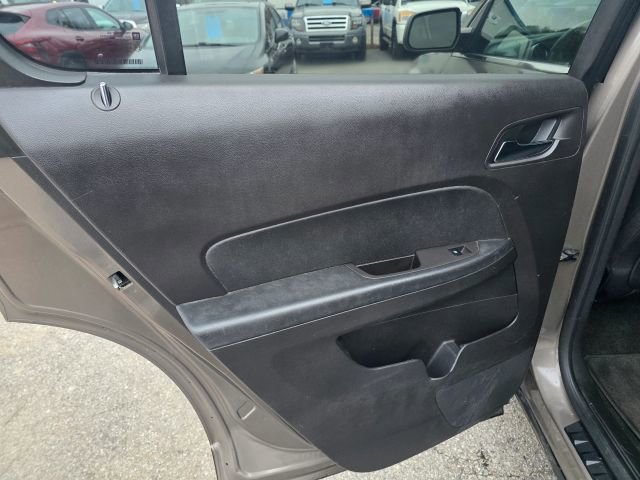 Used 2010 Chevrolet Equinox LT w/ Vehicle Interface Package image 14