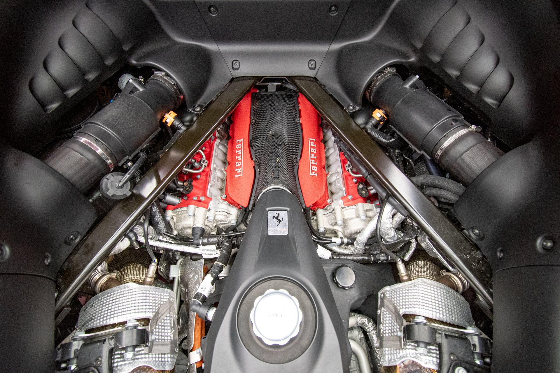 Used 2022 Ferrari SF90 Stradale AWD/4WD image 28