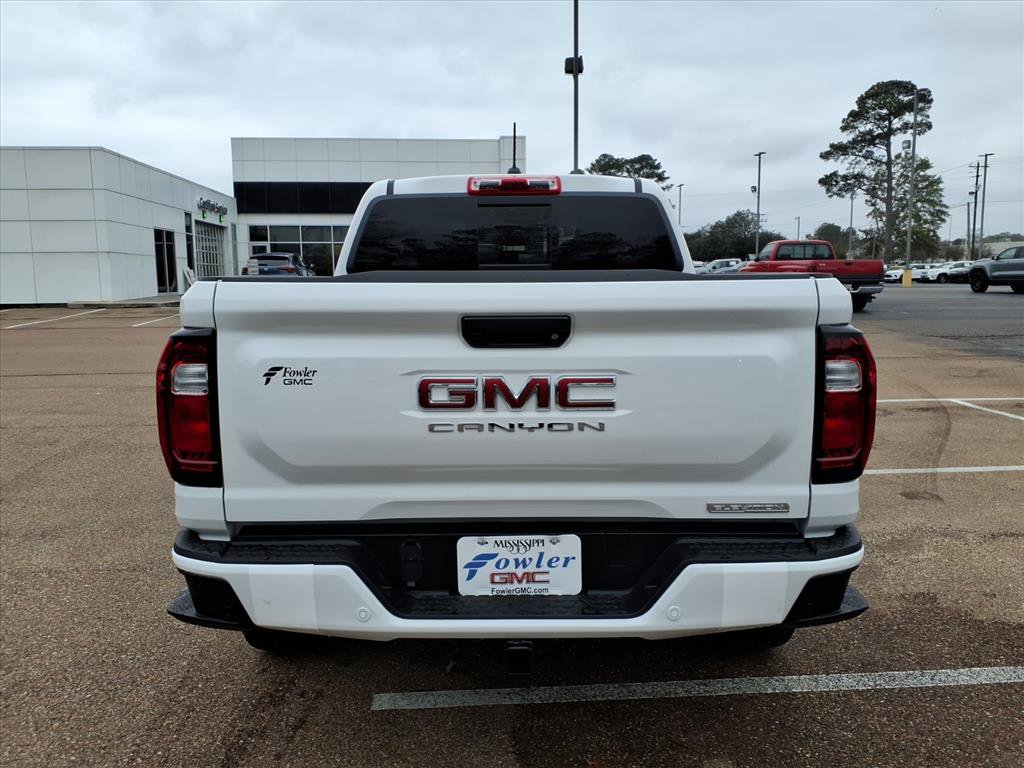 New 2026 GMC Canyon Elevation w/ Convenience Package image 4