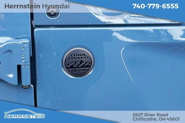 Used 2025 Jeep Gladiator Nighthawk image 27