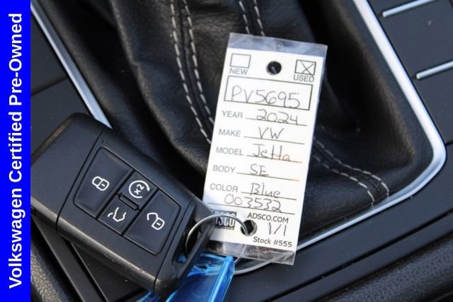 Used 2024 Volkswagen Jetta SE image 31