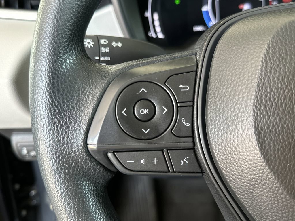 Used 2026 Toyota Corolla LE FWD image 19