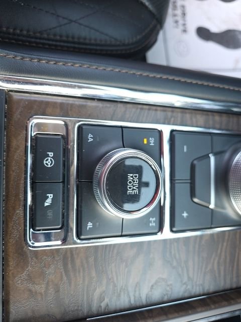 Used 2019 Ford Expedition Platinum AWD/4WD image 26