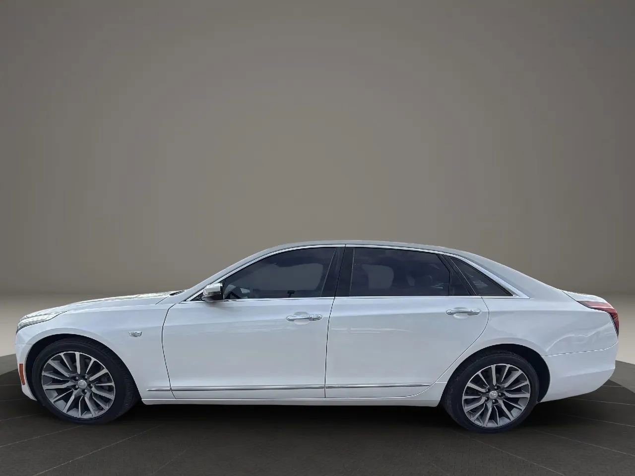 Used 2018 Cadillac CT6 3.6 AWD image 8