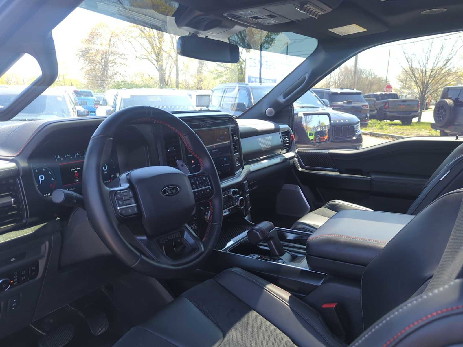 Used 2025 Ford F150 Raptor AWD/4WD image 12