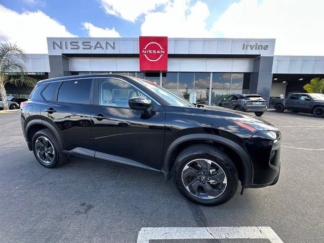 Certified 2025 Nissan Rogue SV FWD image 1