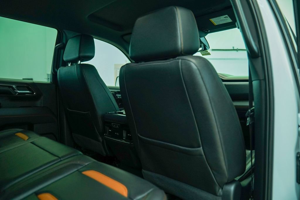 Used 2023 GMC Sierra 1500 AT4 image 17