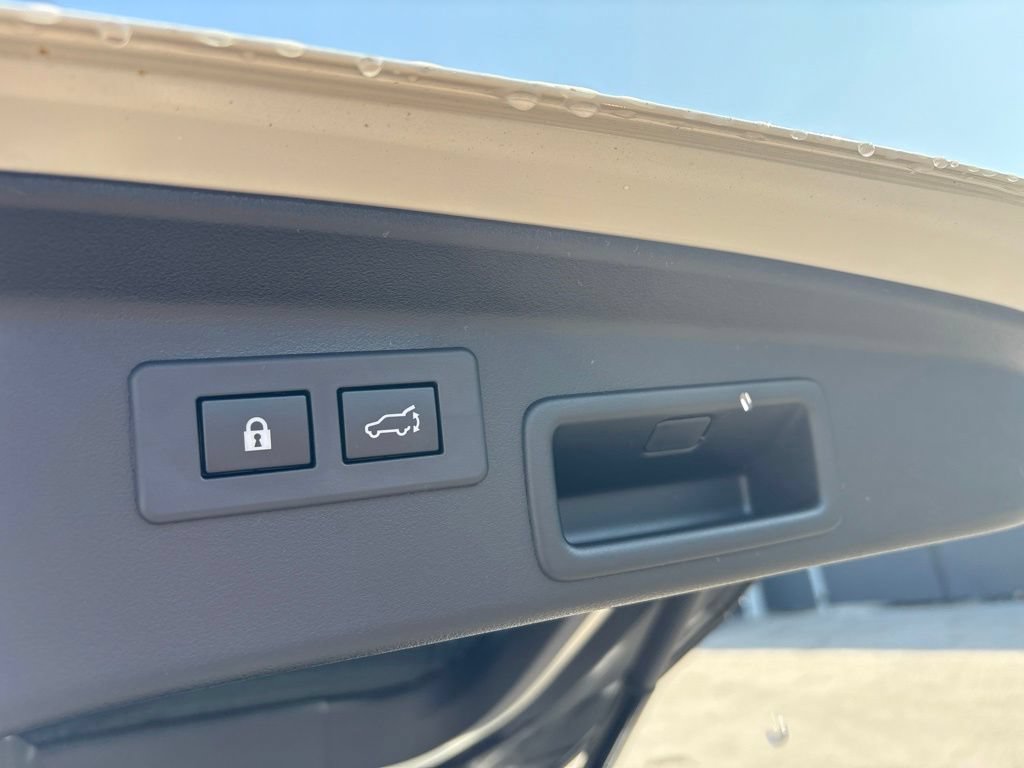 New 2026 Subaru Outback Touring AWD/4WD image 27