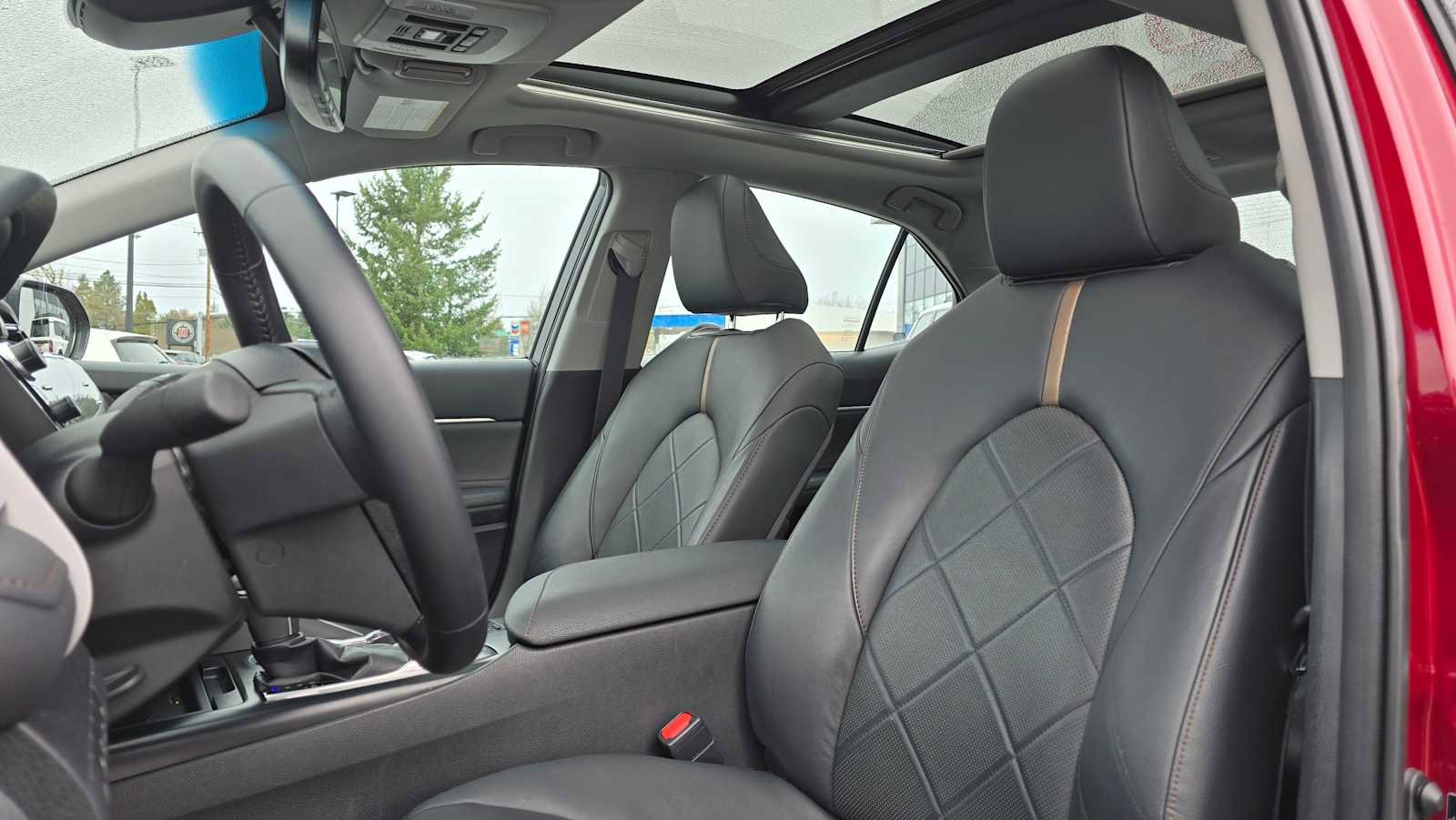 Certified 2018 Toyota Camry XLE image 25