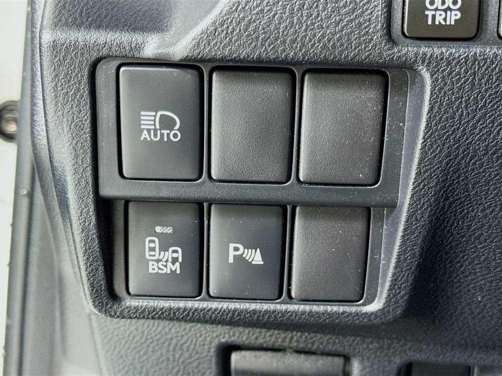 Used 2017 Lexus IS 200t w/ Navigation System Package image 20