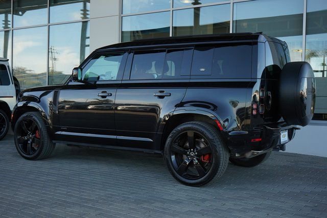 Used 2022 Land Rover Defender 110 X image 6