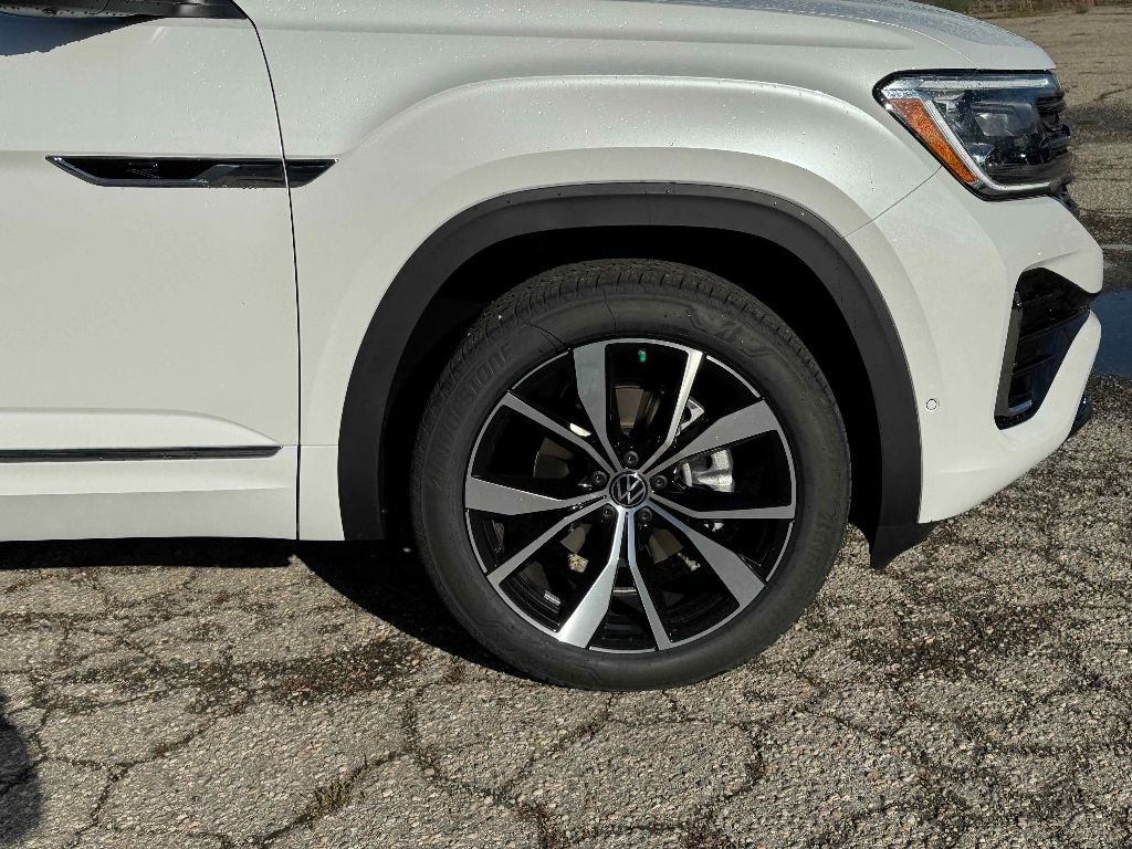 New 2026 Volkswagen Atlas SEL Premium R-Line image 10