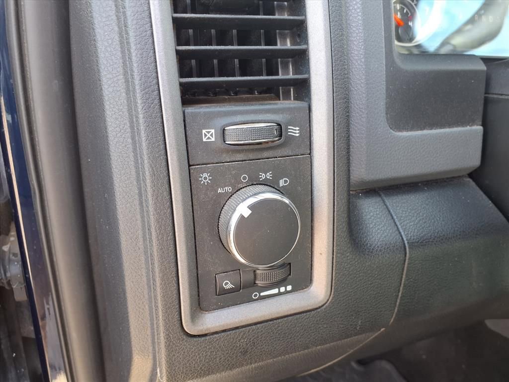 Used 2017 RAM 2500 Tradesman w/ Chrome Appearance Group image 22