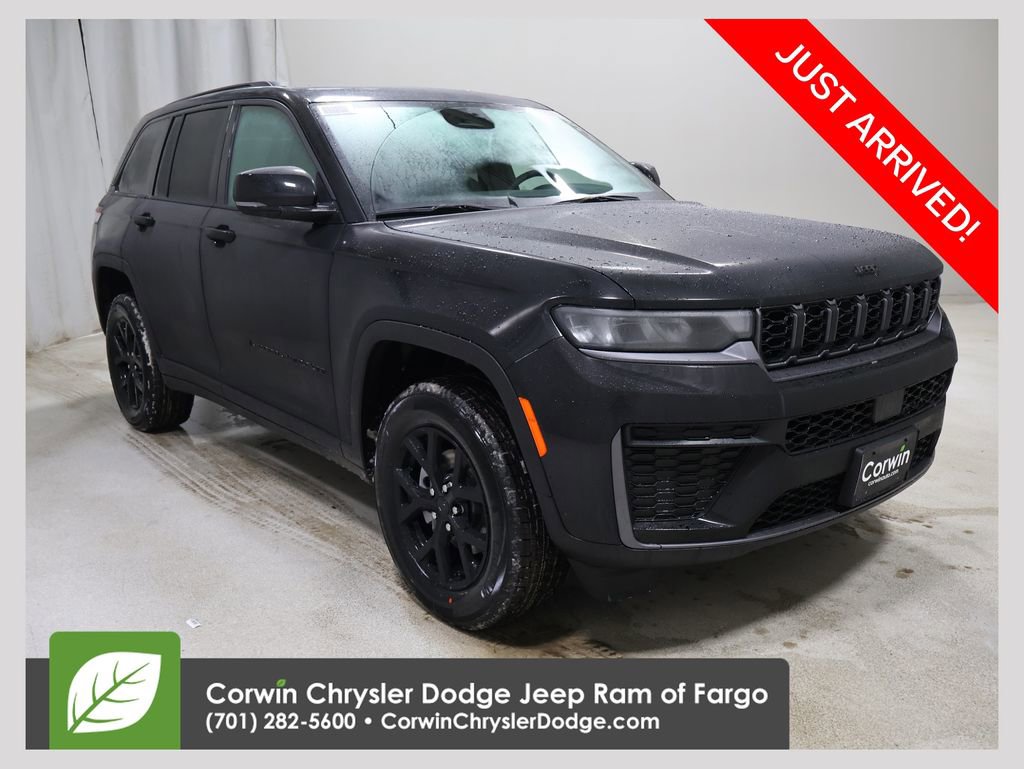 New 2026 Jeep Grand Cherokee Laredo 360° Tour