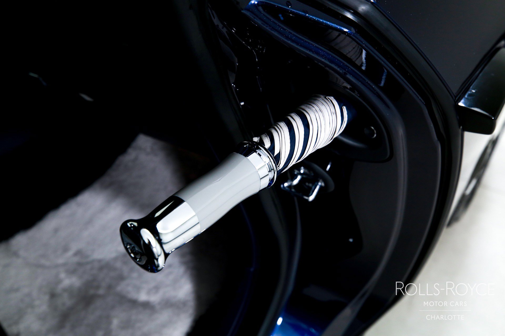 New 2026 Rolls-Royce Spectre Black Badge image 28